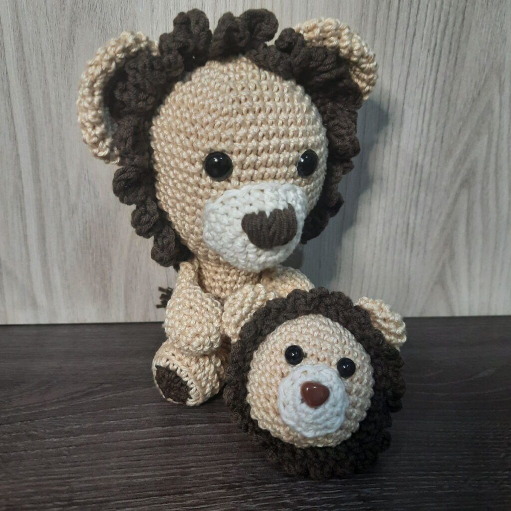 Baby Leão em Amigurumi