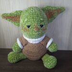 Baby Yoda Em Amigurumi - Imagem 1
