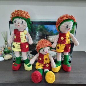 Boneca Emília Em Amigurumi