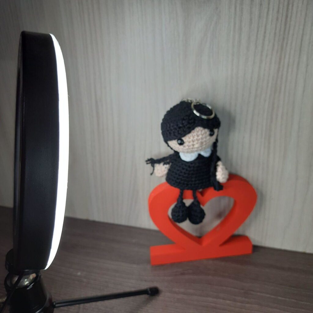 Chaveiro Vandinha em Amigurumi