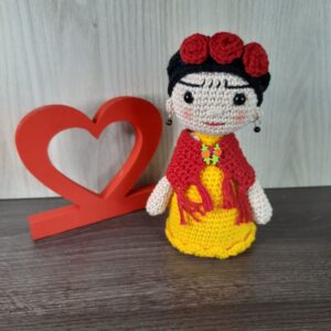 Frida Kahlo em Amigurumi
