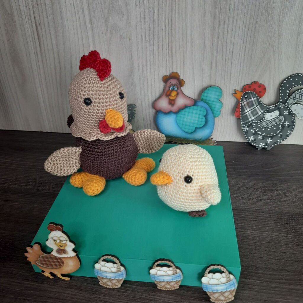 Galinha e Pintinho em Amigurumi