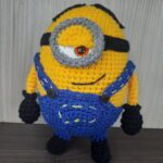 Minion Bob em Amigurumi. - Imagem 4