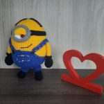 Minion Bob em Amigurumi. - Imagem 1