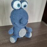 Monstrinho Azul em Amigurumi. - Imagem 3
