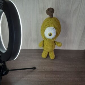 Monstrinho em Amigurumi.