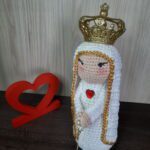 Nossa Senhora de Fátima em Amigurumi - Imagem 2