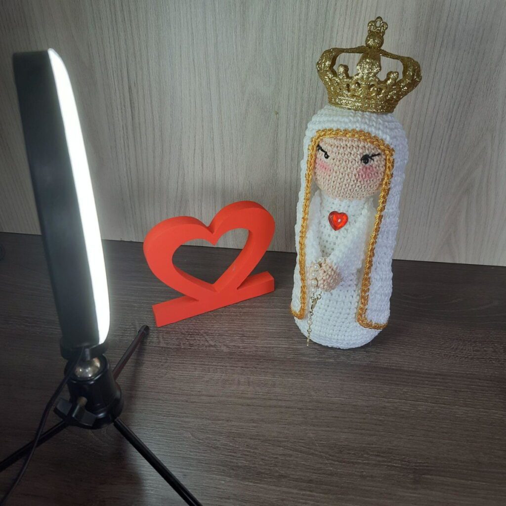 Nossa Senhora de Fátima em Amigurumi