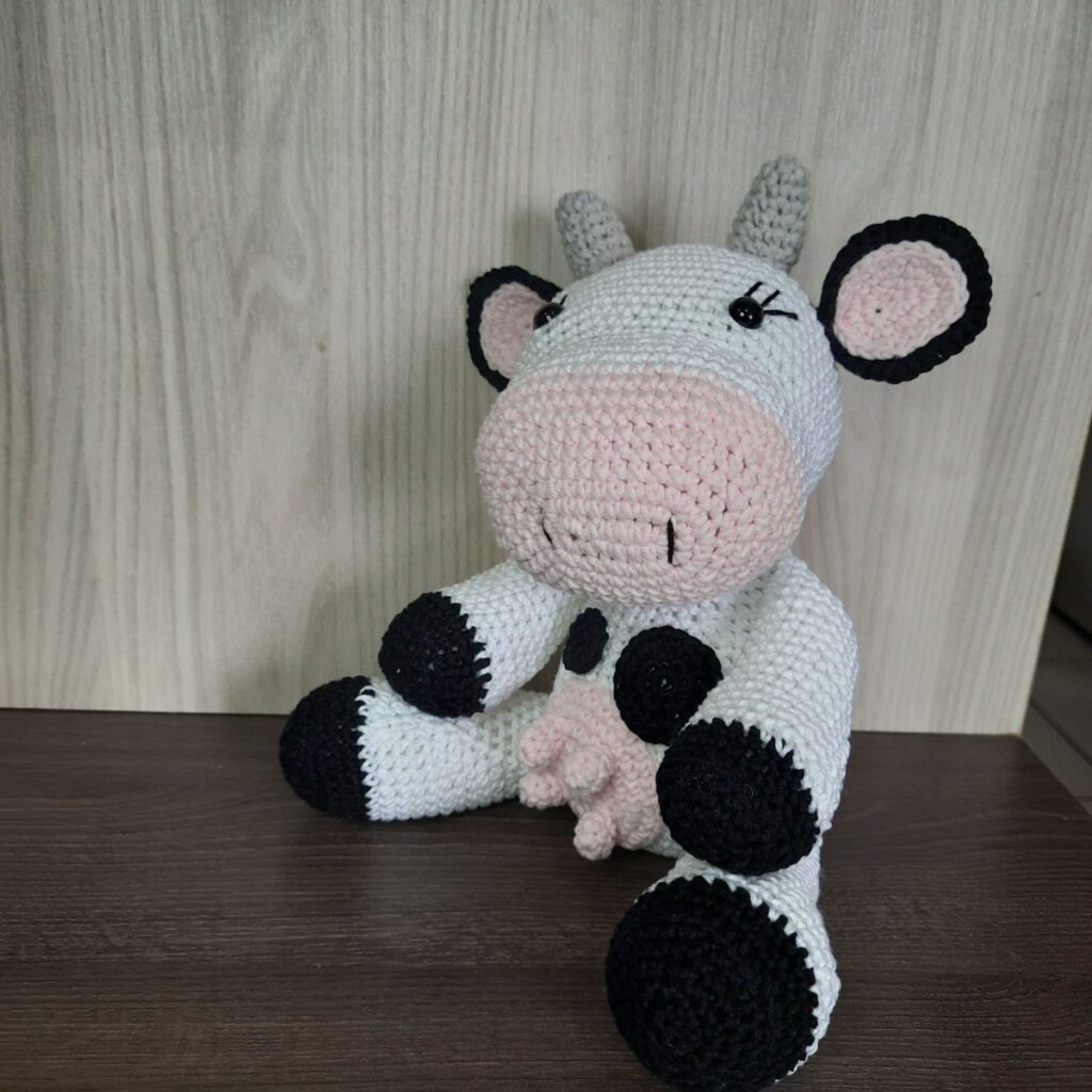 Vaca em Amigurumi