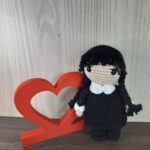 Vandinha em Amigurumi - Imagem 3