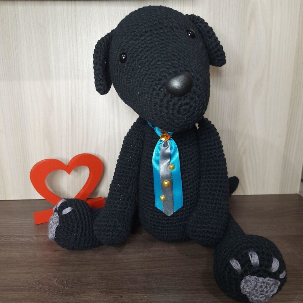 Cachorro Preto em Amigurumi