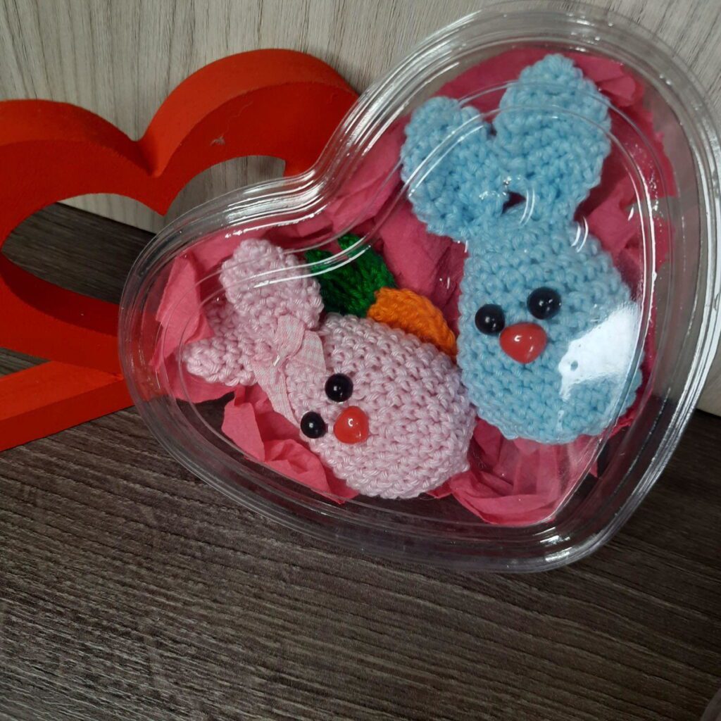Casal de Coelhinhos em Amigurumi