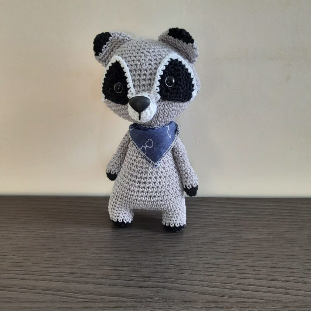 Guaxinim em Amigurumi