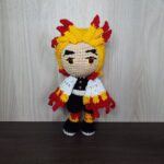 Kyojuro Rengoku em Amigurumi - Imagem 4
