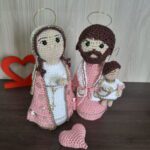 Sagrada Família em Amigurumi. - Imagem 3