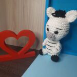 Baby Safari Zebra em Amigurumi - Imagem 5