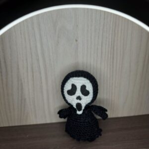 Boneco Pânico em Amigurumi