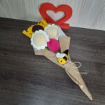 Buquê de Flores e Abelhinha - Imagem 2