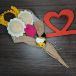 Buquê de Flores e Abelhinha - Imagem 5