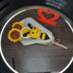 Buquê de Girassol e Abelhinha - Imagem 3