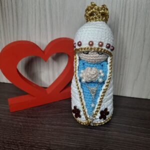 Santinha em Amigurumi