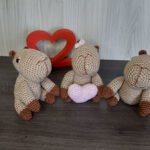 Capivara Apaixonada em Amigurumi - Imagem 4