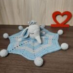 Naninha de Elefantinho em Amigurumi. - Imagem 3