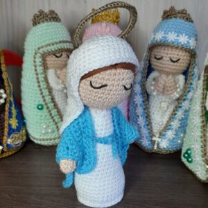 Nossa Senhora das Graças em Amigurumi