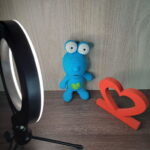 Monstrinho Azul em Amigurumi. - Imagem 2