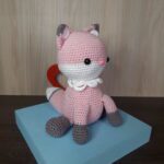 Raposinha Rosa em Amigurumi - Imagem 4