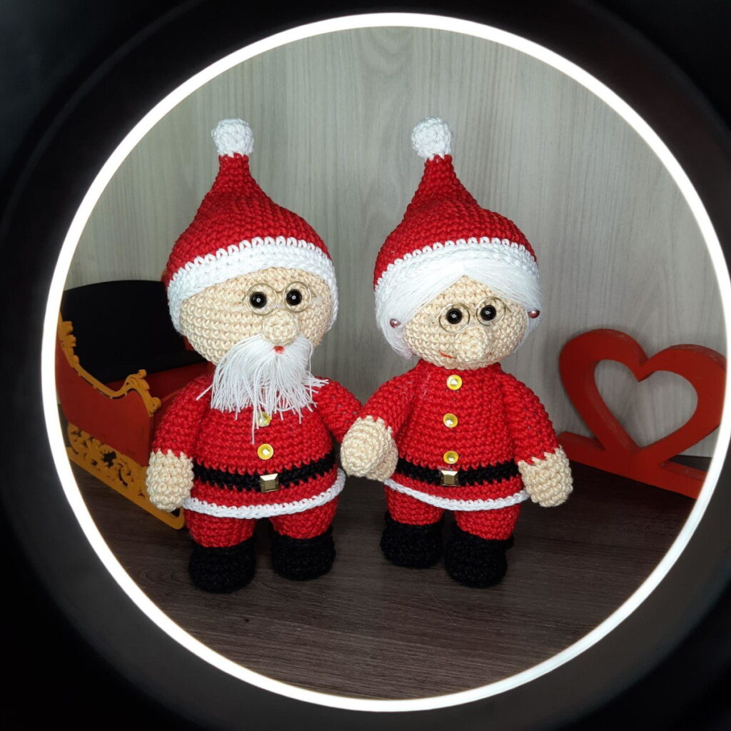 Casal de Noel em Amigurumi.