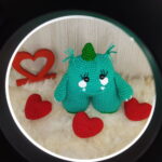 Casal de Monstrinhos em Amigurumi - Imagem 3