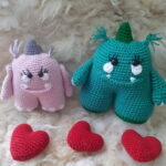 Casal de Monstrinhos em Amigurumi - Imagem 5