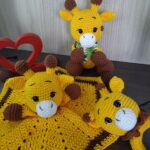 Kit Girafinha em Amigurumi. - Imagem 4