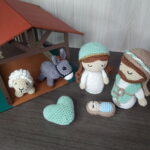 Sagrada Família em Amigurumi - Imagem 5