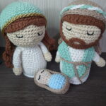 Sagrada Família em Amigurumi - Imagem 1