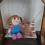 Boneca e Cachorrinho em Amigurumi. - Imagem 5