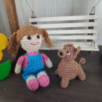 Boneca e Cachorrinho em Amigurumi. - Imagem 3