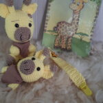 Baby Safari Girafa em Amigurumi. - Imagem 3
