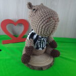Capivara Torcedora do Santos em Amigurumi. - Imagem 5