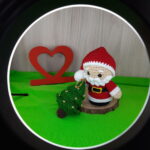 Papai Noel e Árvore de Natal em Amigurumi - Imagem 1