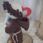 Santo Antônio em Amigurumi. - Imagem 2