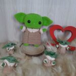Baby Yoda em Amigurumi - Imagem 2
