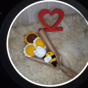 Buquê de Flores e Abelhinha