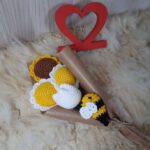 Buquê de Flores e Abelhinha - Imagem 5