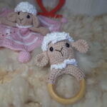 Kit Ovelhinha em Amigurumi - Imagem 4
