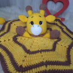 Naninha de Girafa em Amigurumi. - Imagem 2