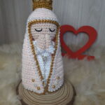 Santinha Manto Rosa em Amigurumi - Imagem 1