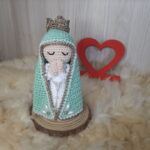 Santinha Manto Verde em Amigurumi - Imagem 2