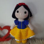 Branca de Neve em Amigurumi. - Imagem 3